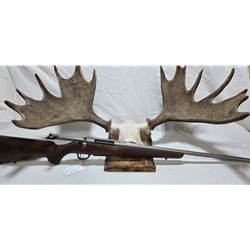 UHUNTER300WIN Pre-Owned Tikka T3X Hunter 300 win mag RH, stainless, wood stock, 24" bbl. Comes with box, approx round count 3. Condition - Excellent/Like New