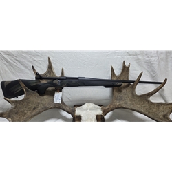 UWBY25-06 Pre-Owned Weatherby Vangaurd Black Hills Edition 25-06 Rem 24" BBL with MB, original box & manual. Condition - Excellent